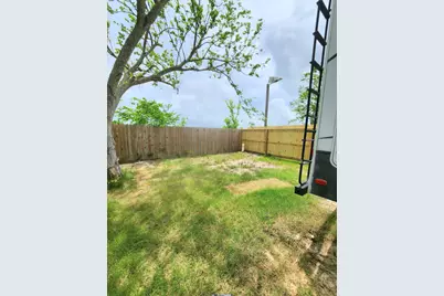 715 9th Street, San Leon, TX 77539 - Photo 14
