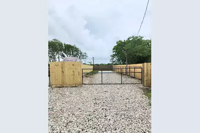 715 9th Street, San Leon, TX 77539 - Photo 18