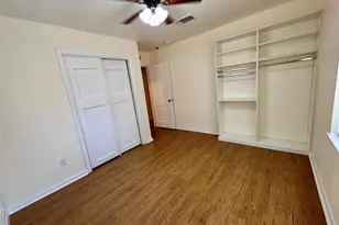 5806 Beldart St, Houston, TX 77033 - Photo 10