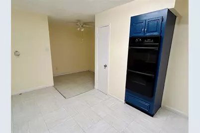 5806 Beldart Street, Houston, TX 77033 - Photo 14