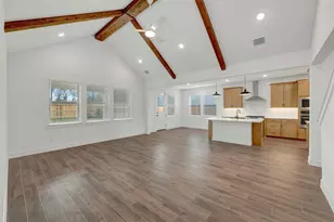 12111 Upper Mdws Ave, Mont Belvieu, TX 77535 - Photo 10