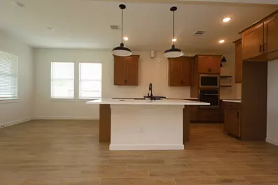 12111 Upper Meadows Avenue, Mont Belvieu, TX 77535 - Photo 4
