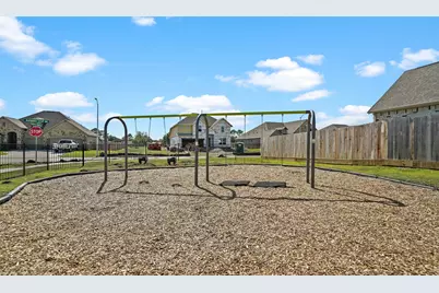 12111 Upper Meadows Avenue, Mont Belvieu, TX 77535 - Photo 38