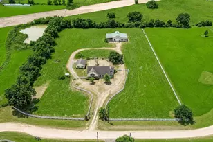 29107 Hay Meadow Ct, Waller, TX 77484 - Photo 2