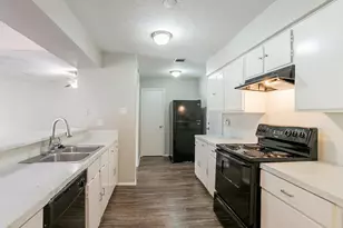 5935 Caruso Forest Dr, Houston, TX 77088 - Photo 6