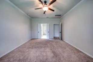 27 Sawbridge Circle, The Woodlands, TX 77389 - Photo 14