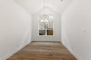 8011 Fenway Hts Dr, The Woodlands, TX 77389 - Photo 4