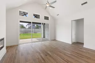8011 Fenway Hts Dr, The Woodlands, TX 77389 - Photo 18