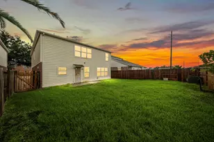 15007 Sugar Sands Dr, Sugar Land, TX 77498 - Photo 2