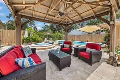 1638 Imperial Crown Drive, Houston, TX 77043 - Photo 6