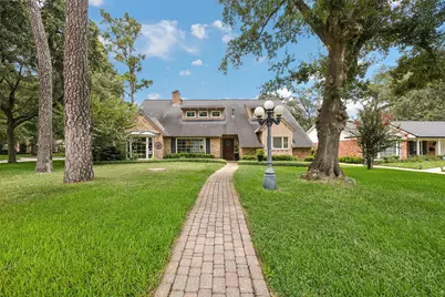 1638 Imperial Crown Drive, Houston, TX 77043 - Photo 1