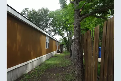 1220 8th Street #A, Huntsville, TX 77320 - Photo 14