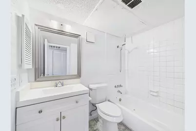 781 Country Place Drive #2004, Houston, TX 77079 - Photo 24