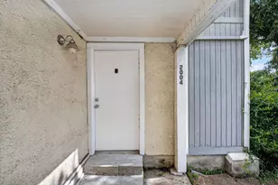 781 Country Pl Dr, Houston, TX 77079 - Photo 2