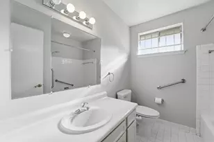 8511 Hornwood Dr, Houston, TX 77036 - Photo 26