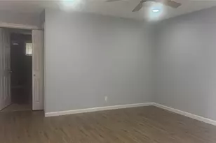 1204 St Joseph St, Houston, TX 77023 - Photo 2