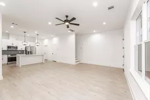 6404 Highland Pine Ln, Houston, TX 77091 - Photo 6