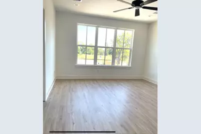 6404 Highland Pine Lane, Houston, TX 77091 - Photo 14