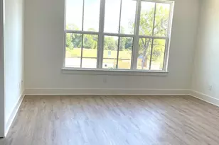 6404 Highland Pine Ln, Houston, TX 77091 - Photo 14