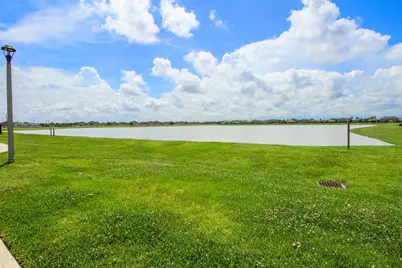 9426 Grand Spark Drive, Rosharon, TX 77583 - Photo 26