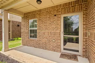 9426 Grand Spark Dr, Rosharon, TX 77583 - Photo 2