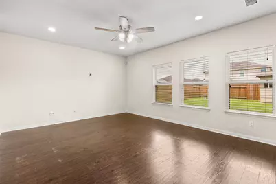 9426 Grand Spark Drive, Rosharon, TX 77583 - Photo 6
