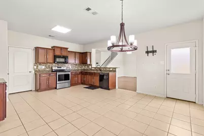 9426 Grand Spark Drive, Rosharon, TX 77583 - Photo 2