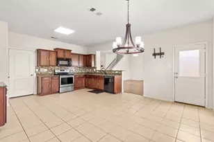 9426 Grand Spark Dr, Rosharon, TX 77583 - Photo 2