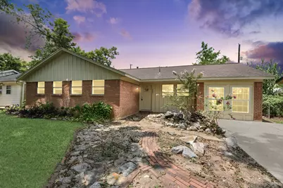 505 Jasmine Street, Richwood, TX 77531 - Photo 1