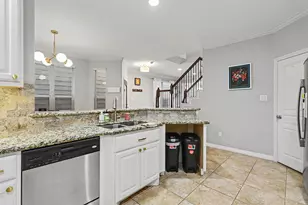 1502 Dian St, Houston, TX 77008 - Photo 12