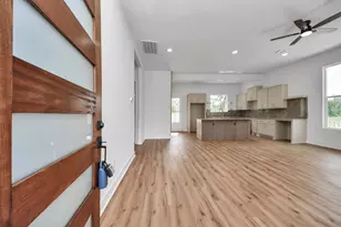 1912 Semmes St, Houston, TX 77026 - Photo 2