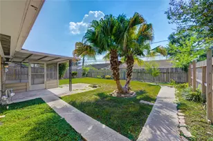 5711 Weeping Willow Rd, Houston, TX 77092 - Photo 24