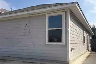 374 Triumph Rd, Buda, TX 78610 - Photo 4