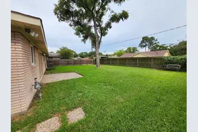 1127 Mosher Lane, Houston, TX 77088 - Photo 22
