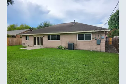 1127 Mosher Lane, Houston, TX 77088 - Photo 2