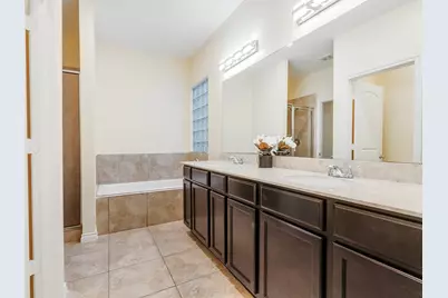 7923 Ashford Trace Drive, Houston, TX 77072 - Photo 28