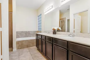 7923 Ashford Trace Dr, Houston, TX 77072 - Photo 28