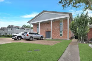 8710 Ilona Ln, Houston, TX 77025 - Photo 12