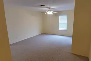 8710 Ilona Ln, Houston, TX 77025 - Photo 4