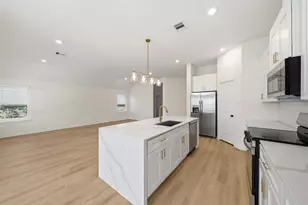 12531 Lake Conroe Hills Dr, Willis, TX 77318 - Photo 8