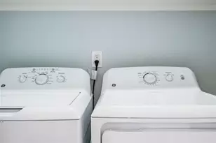 1208 Ave K Dr, Galveston, TX 77550 - Photo 14