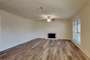 8335 Sparkling Springs Dr, Houston, TX 77095 - Photo 4