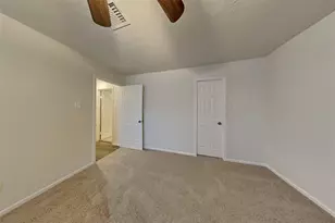 8335 Sparkling Springs Dr, Houston, TX 77095 - Photo 16