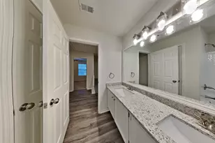 8335 Sparkling Springs Dr, Houston, TX 77095 - Photo 18