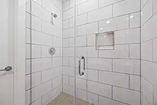 1565 W 22nd St, Houston, TX 77008 - Photo 26