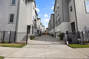 1565 W 22nd St, Houston, TX 77008 - Photo 30