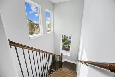 1565 W 22nd Street, Houston, TX 77008 - Photo 12