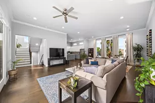 1565 W 22nd St, Houston, TX 77008 - Photo 4