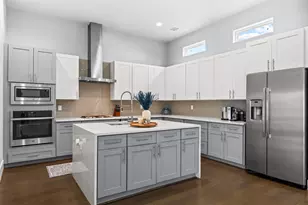 1565 W 22nd St, Houston, TX 77008 - Photo 8