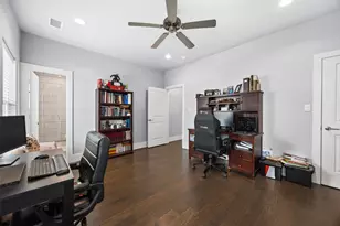 1565 W 22nd St, Houston, TX 77008 - Photo 20